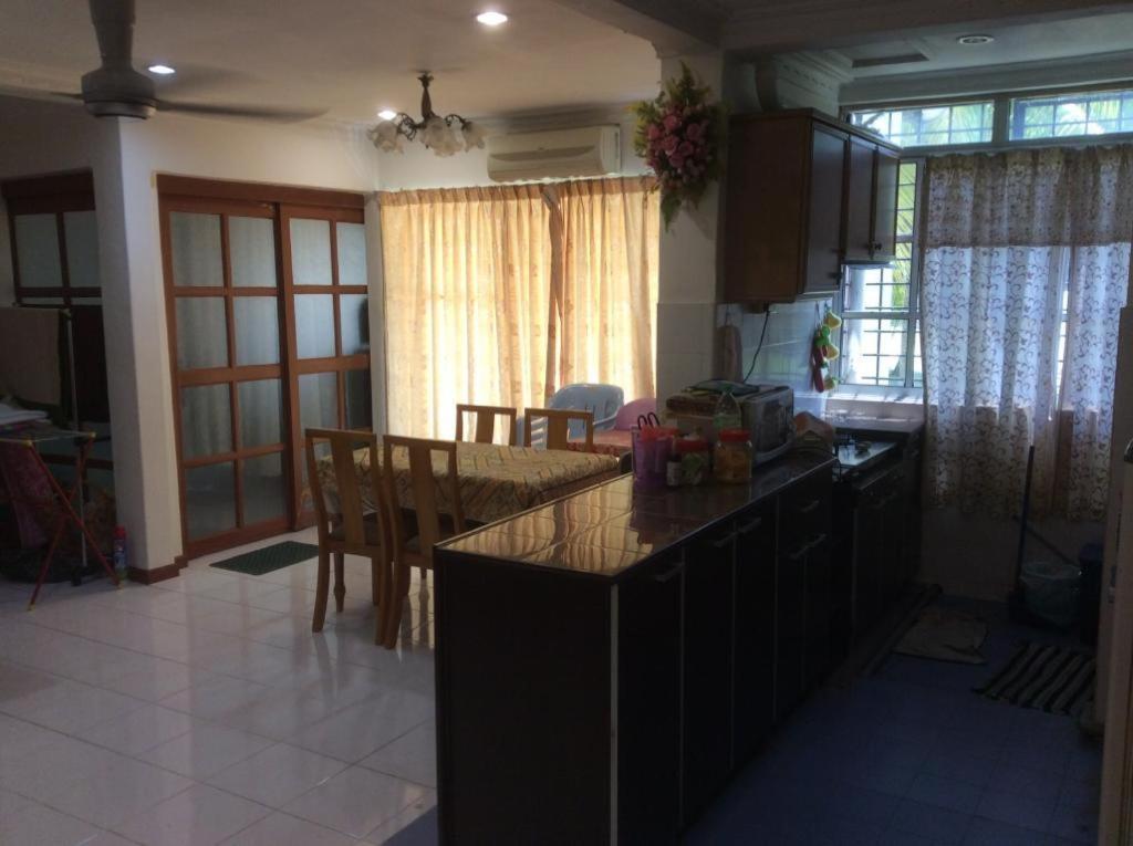 Homestay Dayani Musleem ポートディクソン エクステリア 写真